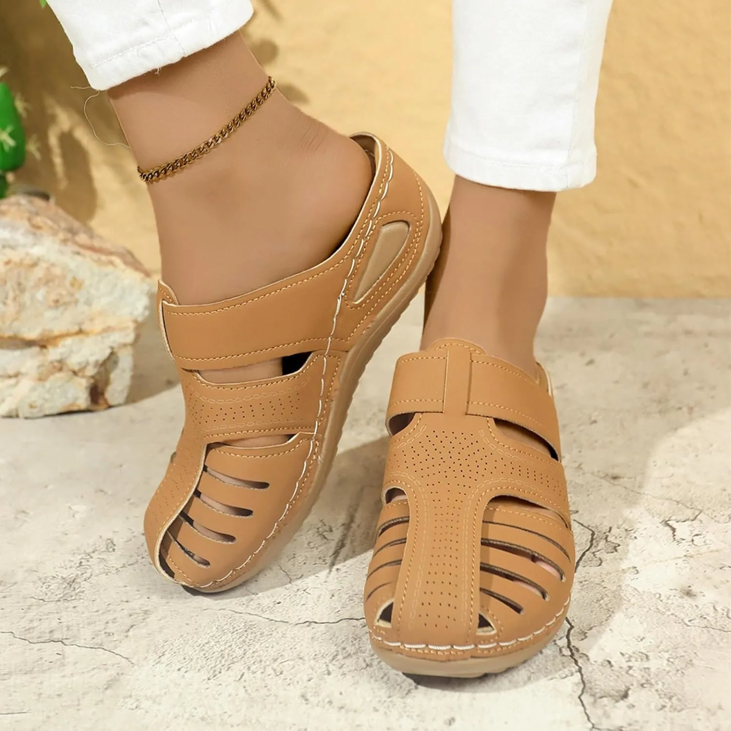 Closed toe Sandals Women Casual Arch Support Hollow Out Adjustable Slip On Retro Platform Sandals Comfortable Soft Soled Casual Shoes