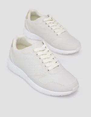 Details Sepatu Sneakers Casual Wanita