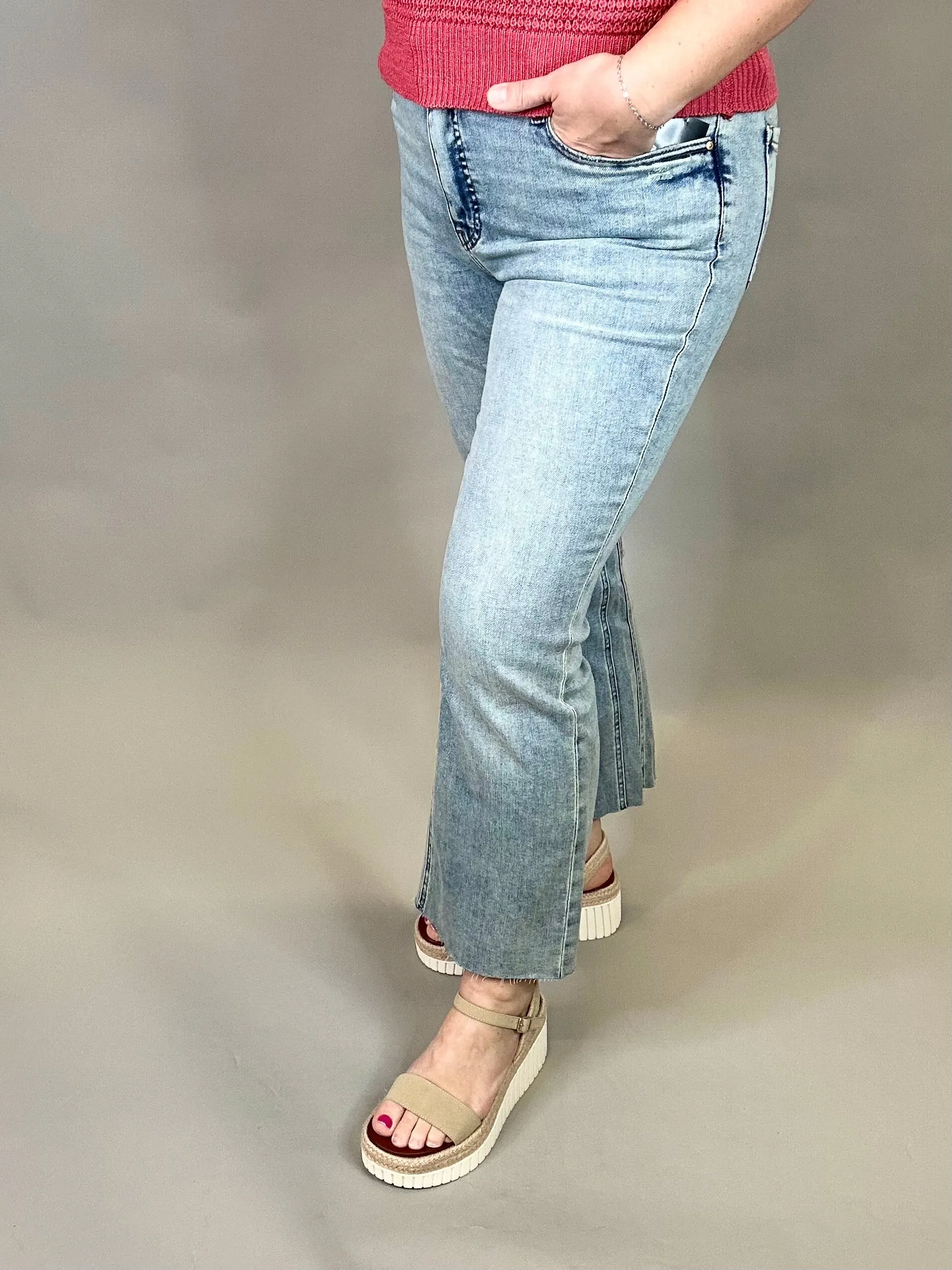 Kelsey Devotion Med Base Ankle Flare