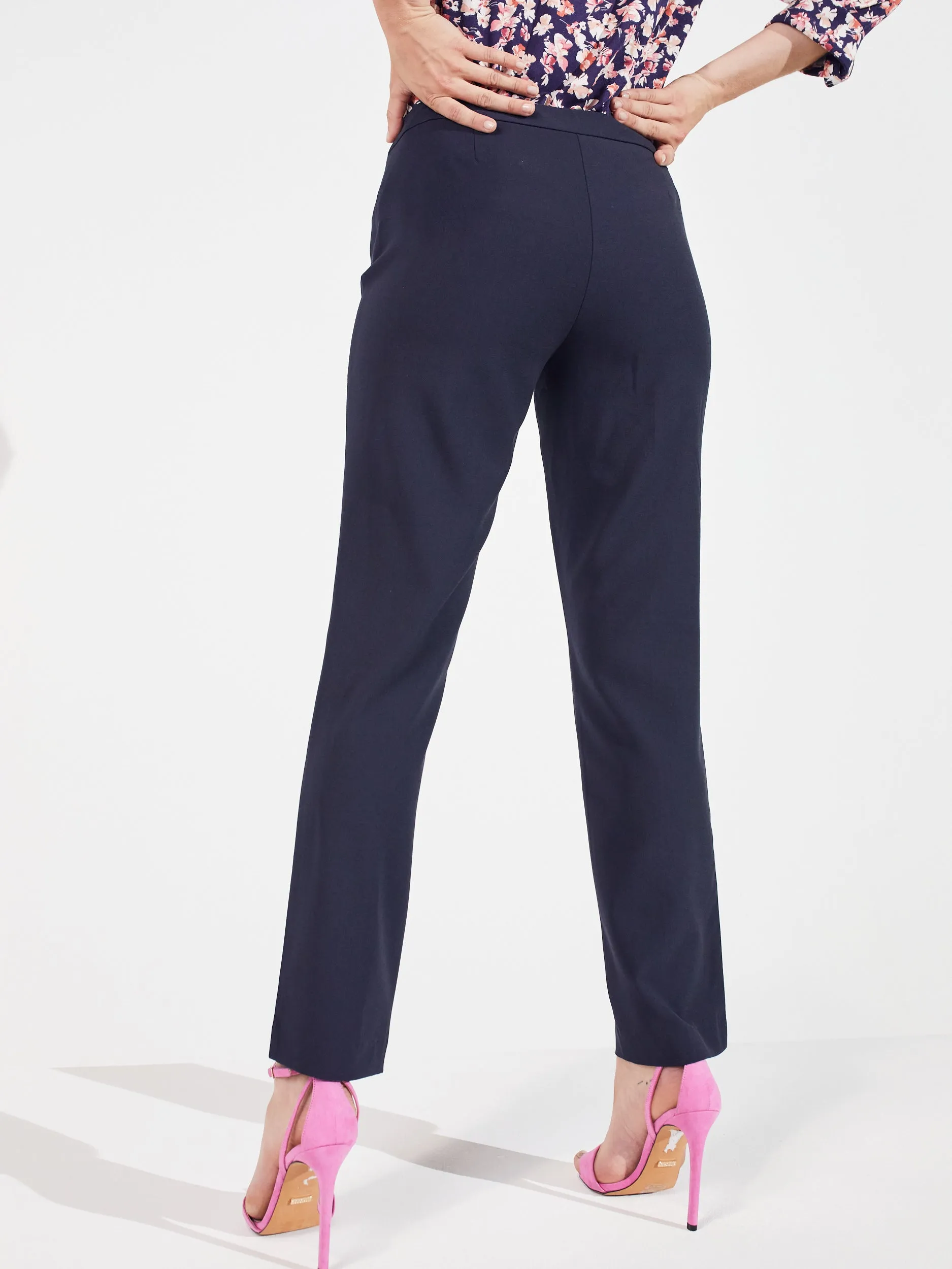 Pull On Tummy Control Pants With L Pockets -Short