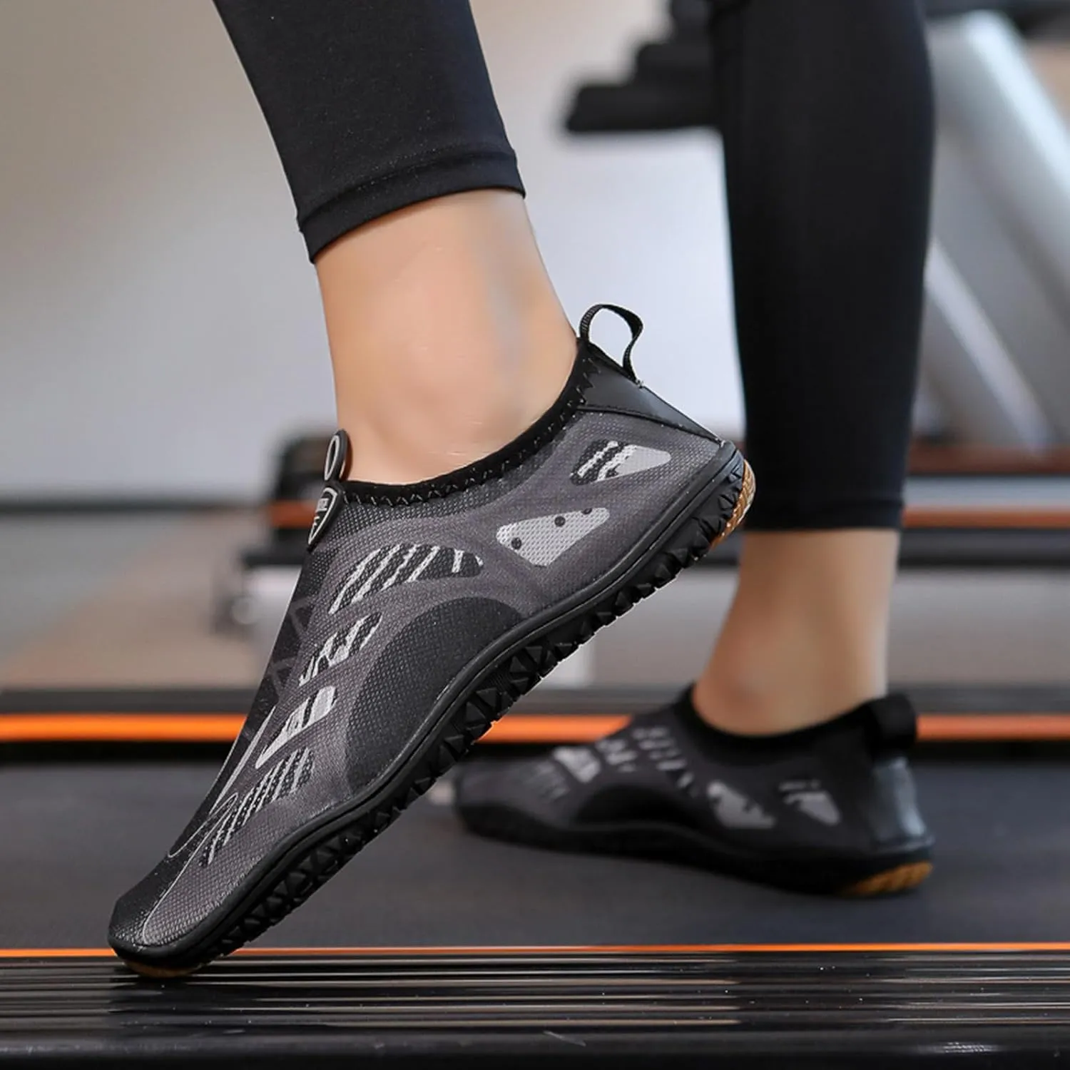 Water Shoes Mens Quick-Dry Socks Pool Beach Swim Shoes Anti-Slip Breathable Lightweight Slip-on Walking Sneakers Outdoor Boating