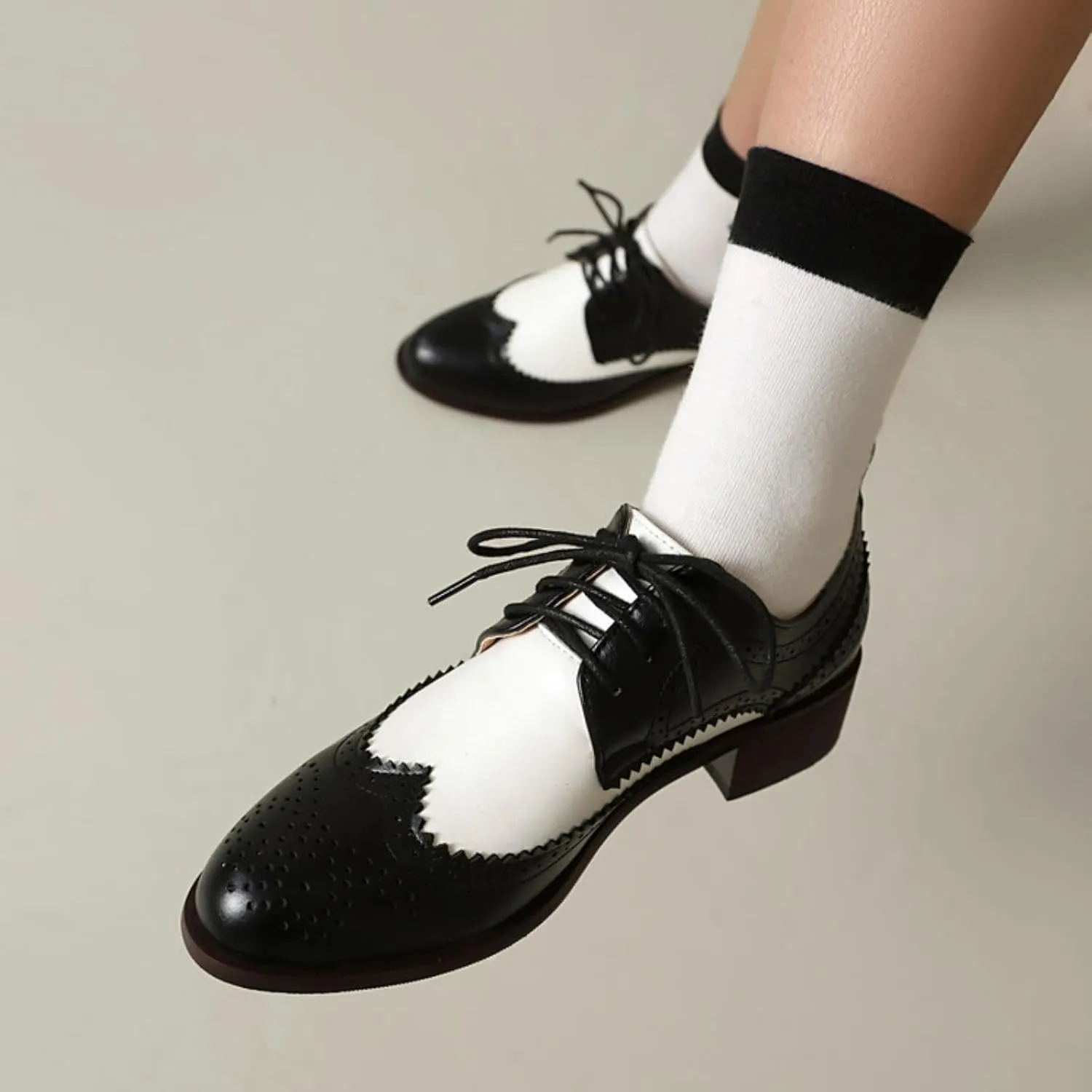 Women's Leather Perforated Lace Up Oxfords Round Toe Patchwork Wingtip Brogues Comfortable Slip-On Low Block Chunky Heels Work Office Business Dress Pumps Shoes