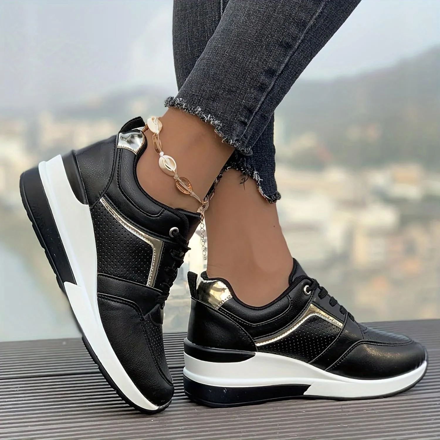 Women's Slip On Sneakers Casual Lace Up Non Slip Tennis Walking Shoes Classic Cutout Low Top Platform Sneakers Active Workout Breathable Hands-Free Comfortable Fashion Shoes